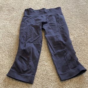 Lululemon cropped leggings